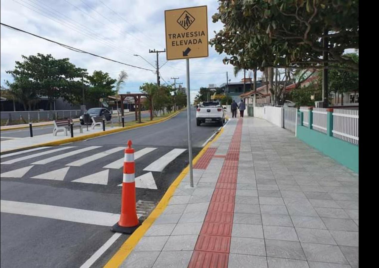 Residencial Hannah - Casa 6 - Sc - Bairro Pereque